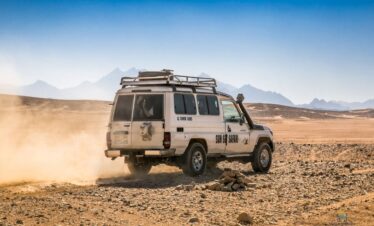 Hurghada Desert Safari Jeep: 7 Adventures Await!