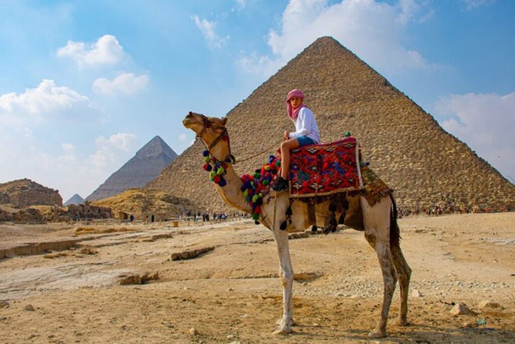 Hurghada Pyramids Flight Tour: 1 Day Ancient Wonders Adventure