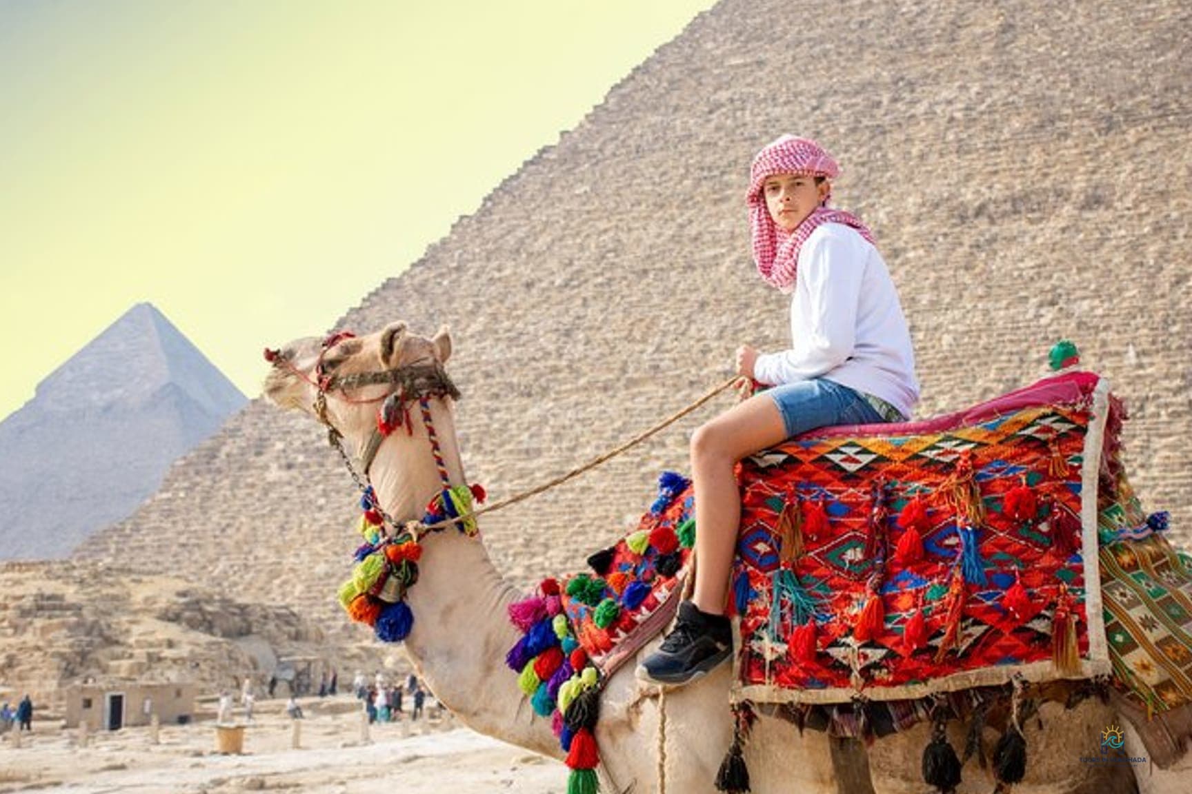 hurghada pyramids flight tour